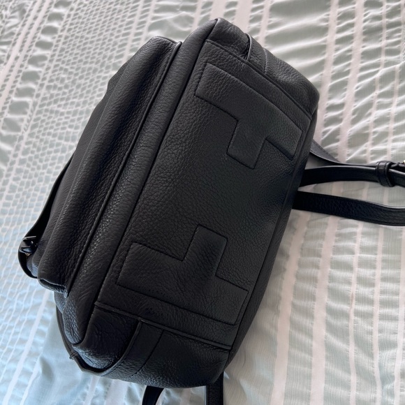 Tory Burch black Soft Pebbled Leather Medium Backpack Gold Hardware main image 9